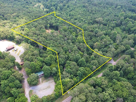 2nd image of 686 Welcome Valley Rd