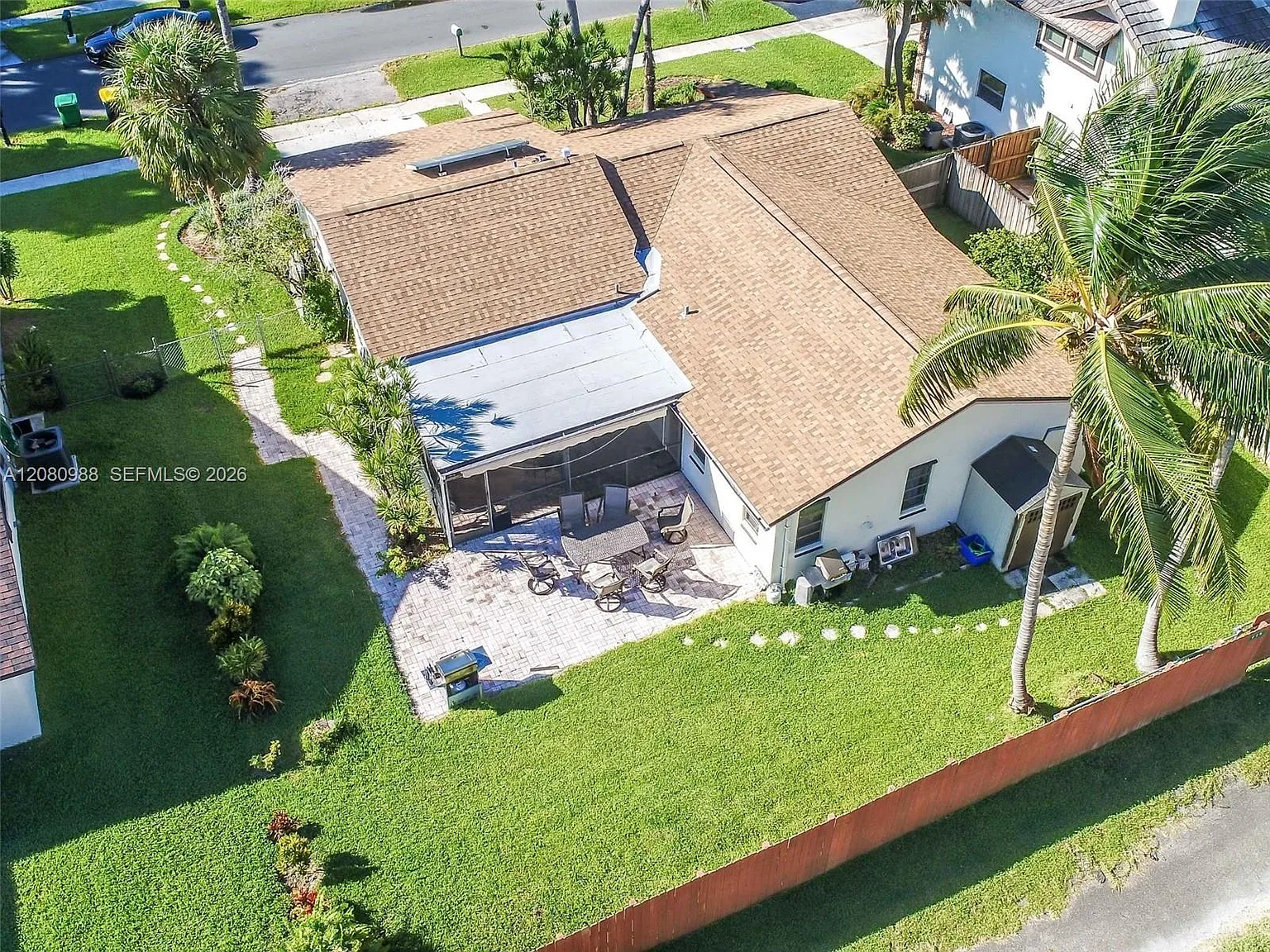 3 bed, 2.0 bath, 1616 sqft, $3,800 — Photo 3
