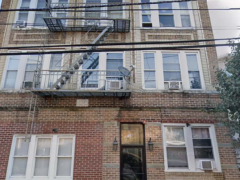 140 71st St #A03 — Photo 1