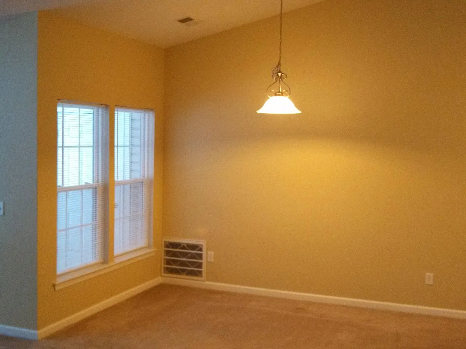 6102 Deep Glade Dr — Photo 3