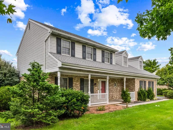 356 Locust Ln, Mount Joy, PA 17552