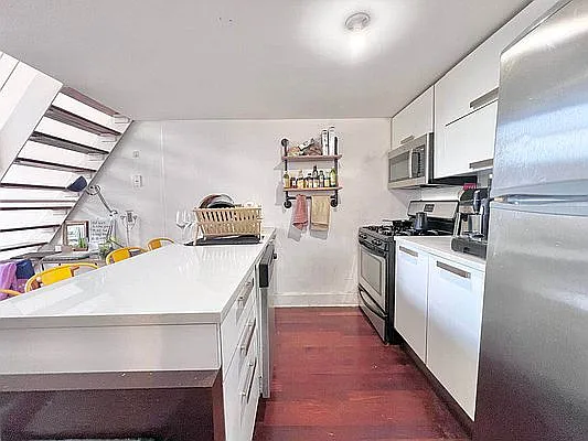 Rented by Doorway NYC, LLC | media 10