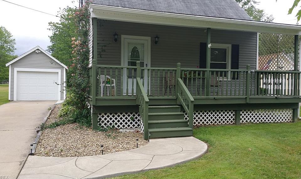 1st image of 2136 Overland Ave NE