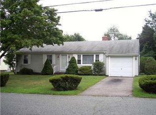 57 Madeline Dr, Riverside, RI 02915