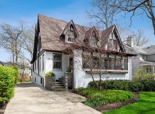 85 Abbottsford Rd, Winnetka, IL 60093