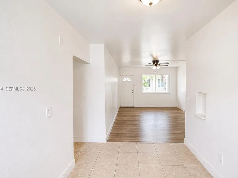 7721 Dickens Ave #7 — Photo 5