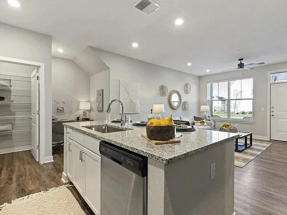 The Grove Apartments