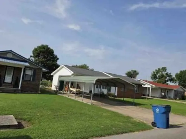 313 Harrison St, Sikeston, MO 63801