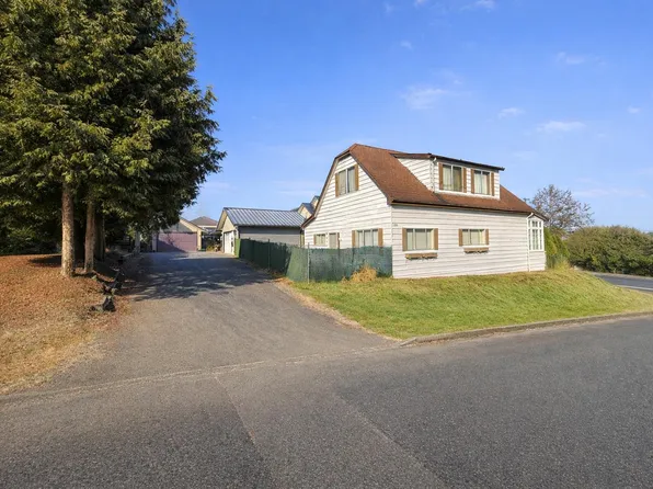 12393 Gray St, Maple Ridge, BC V2X 5V1