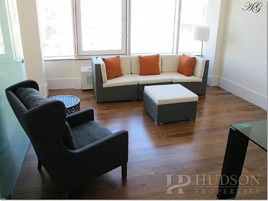 Rented by Hudson Properties | media 18