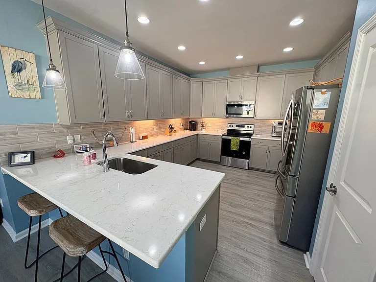 1481 Beachcomber Blvd — Photo 10