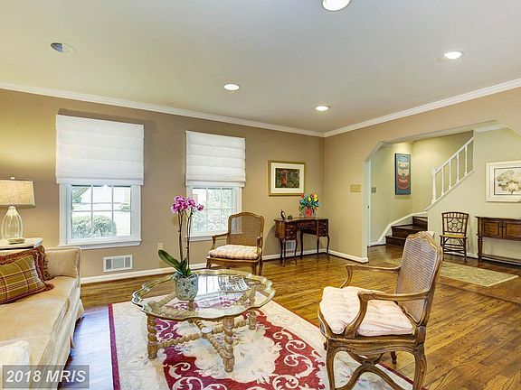 4th image of 10809 Larkmeade Ln
