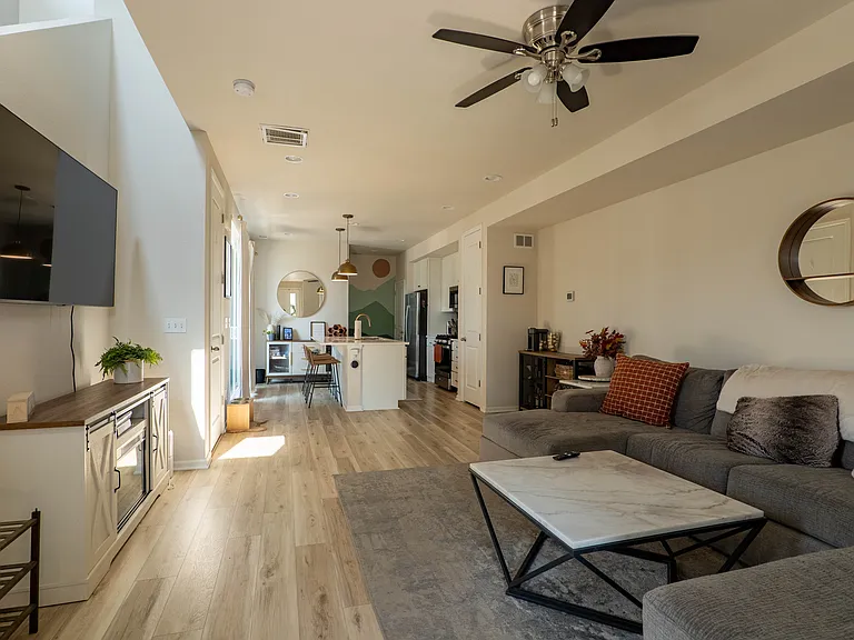 9701 Truckee St — Photo 5