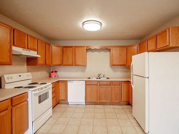 Terrace Pointe Kitchen