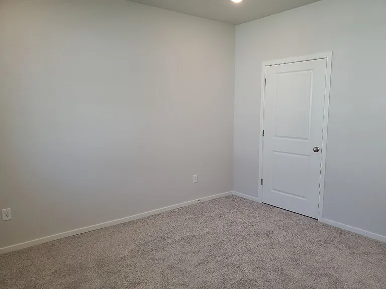 Spacious and Open Condo w/ Modern Finishes — Photo 17