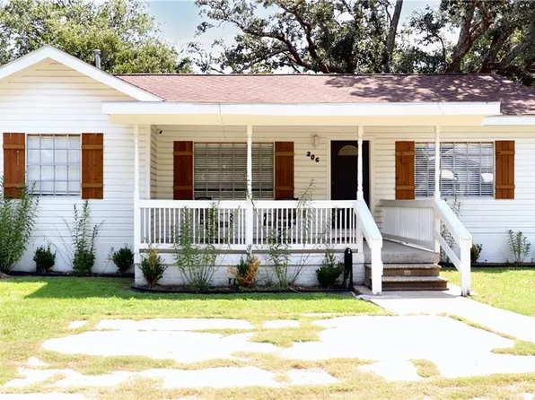 206 Crawford St, Biloxi, MS 39530