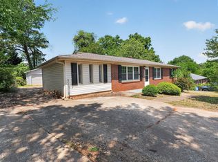 101 Sharon Dr, Greenville, SC 29617
