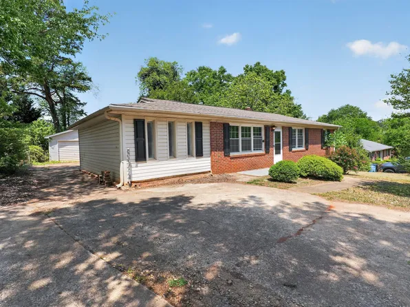 101 Sharon Dr, Greenville, SC 29617