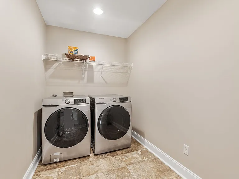 526 Cornucopia Ln — Photo 28