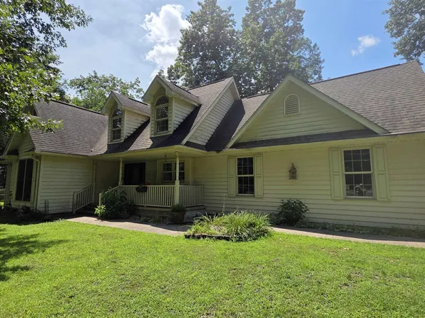 11985 E Pine Ridge Ln, Walkerton, IN 46574