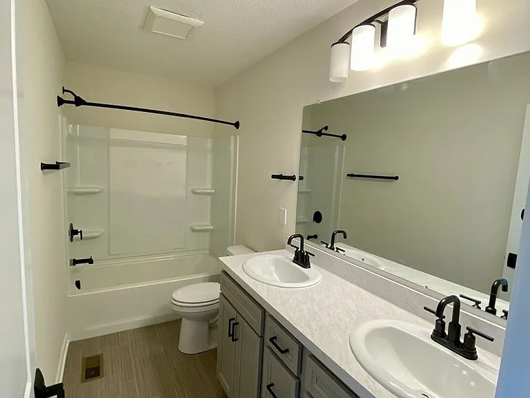 306 Raccoon Ave — Photo 8