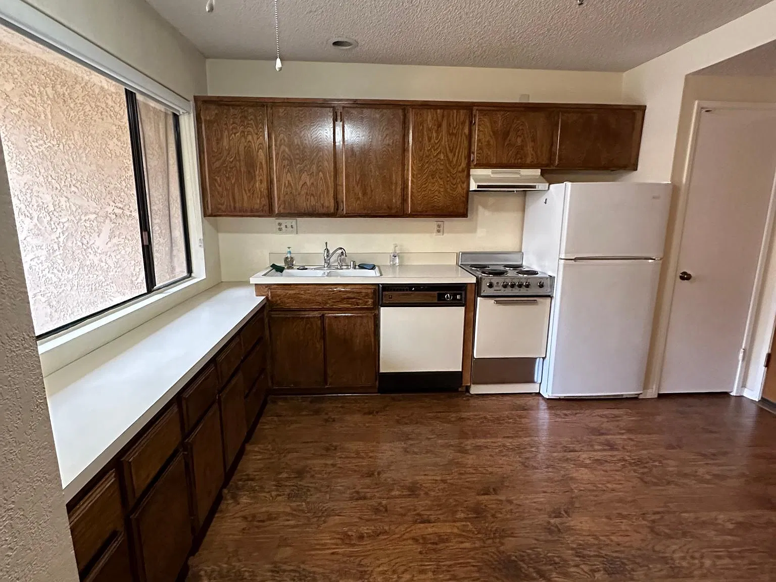 Studio, 462 sqft, $1,600 — Photo 3