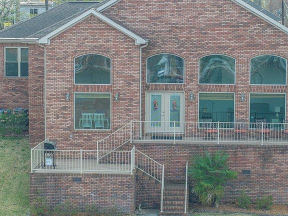 2nd image of 331 Carson Rd