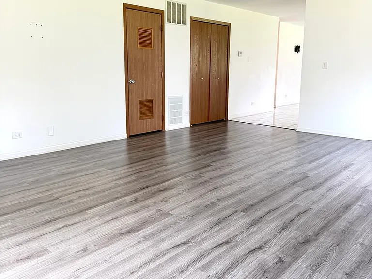 311 Dawn Ct #1 — Photo 6