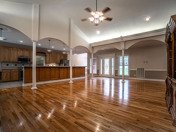 5th image of 46 Rocky Ln