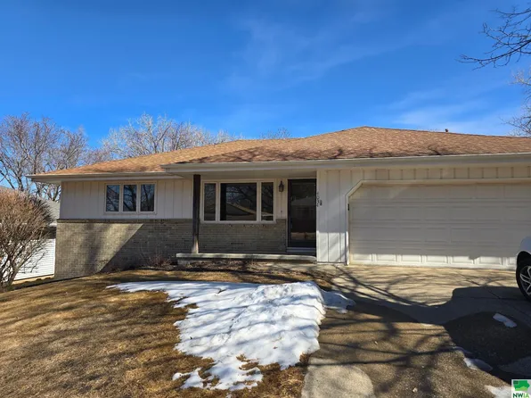 4034 Teton Trce, Sioux City, IA 51104
