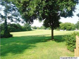 146 Cemetery Rd, New Market, AL 35761