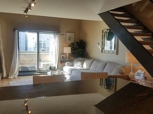 2828 N Burling St APT 103, Chicago, IL 60657