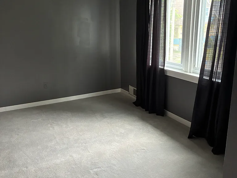 1230 Thorn St #2 — Photo 7