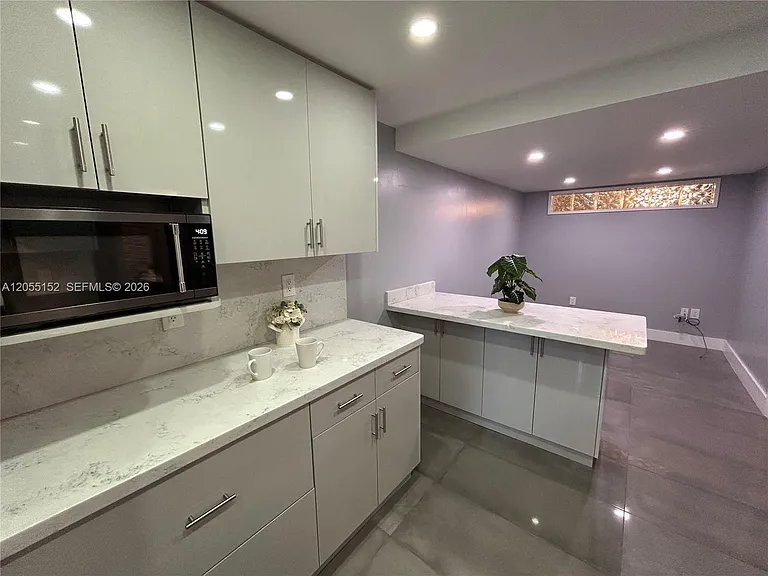 14110 Kendale Lakes Cir — Photo 22