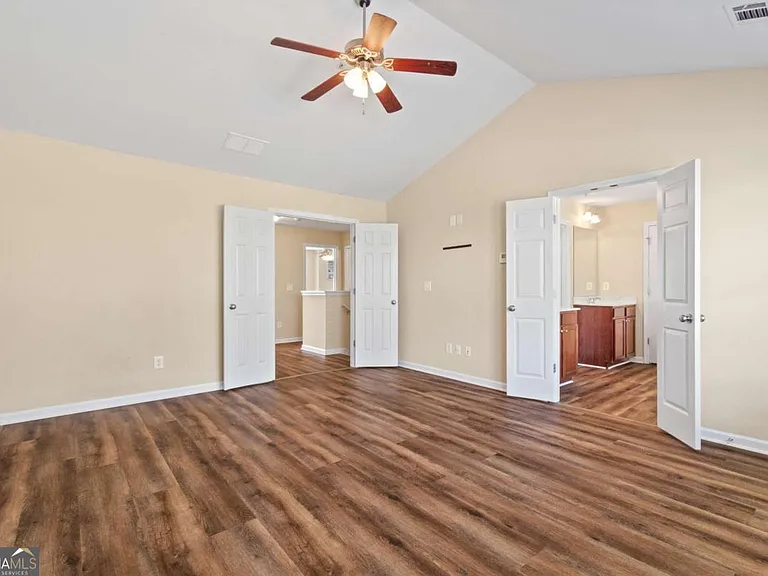 3323 Castleberry Village Cir — Photo 12
