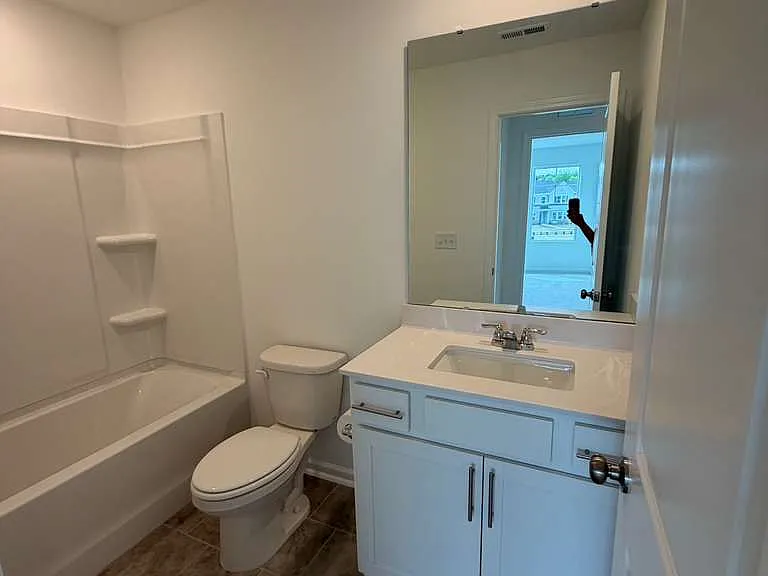 425 Venetian Dr — Photo 33