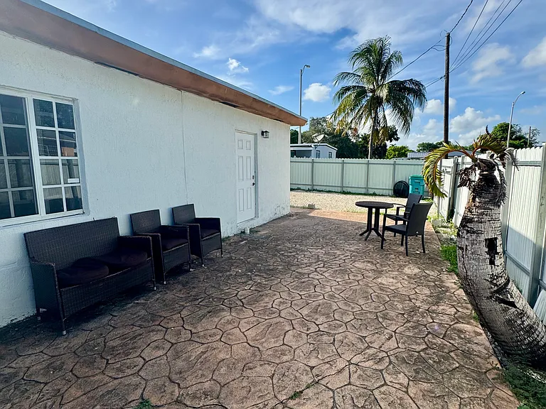 2955 NW 102nd St #B — Photo 19