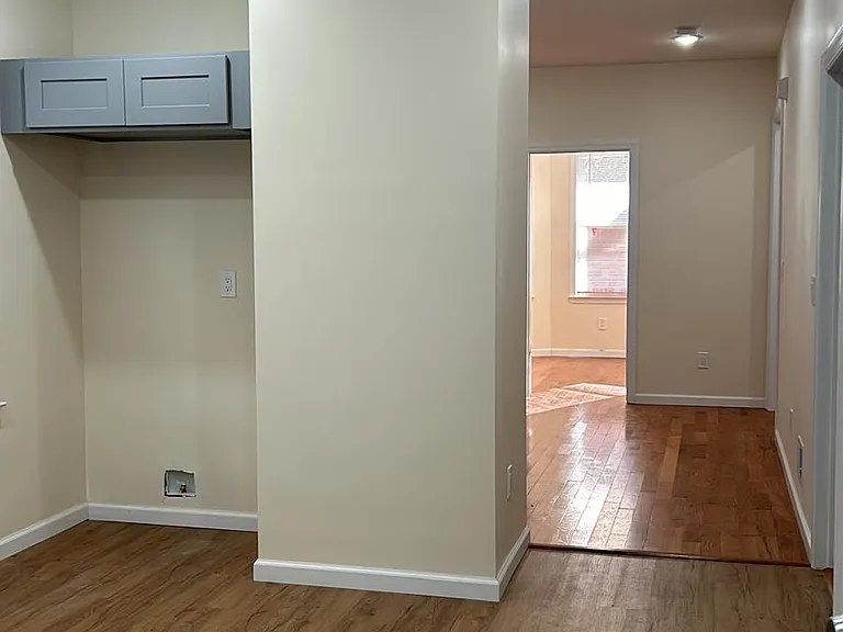 605 Court St #1 — Photo 12