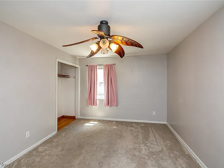 8221 Pelham Dr — Photo 20