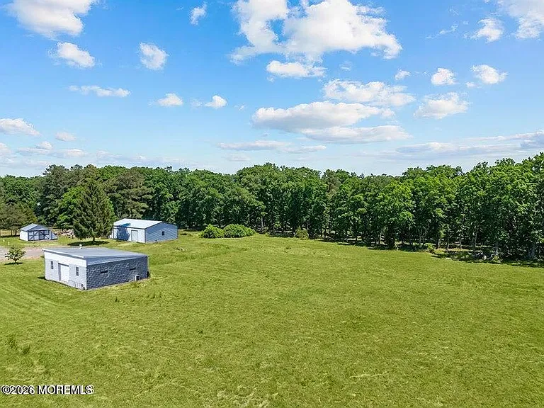15 Hummingbird Way — Photo 46