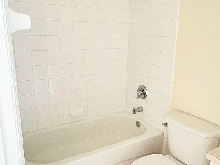8162 Pacific Beach Dr — Photo 13