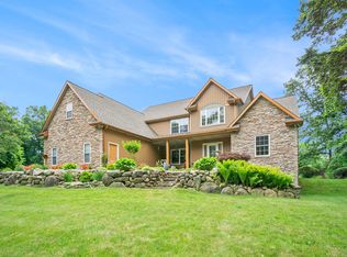 5374 Autumn Ct, Kalamazoo, MI 49009