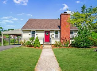 5 Dawes Ave, Hamden, CT 06517