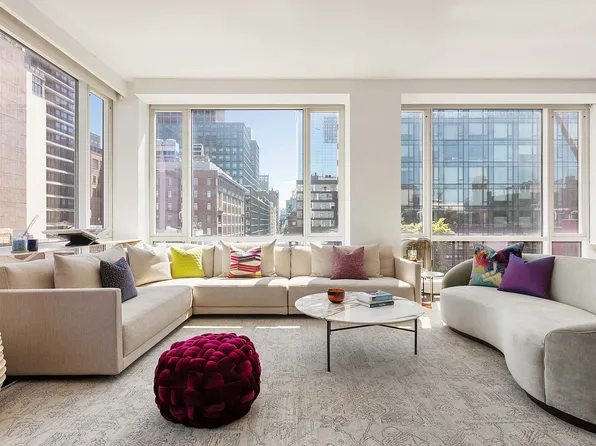 330 Spring St APT 8A, New York, NY 10013