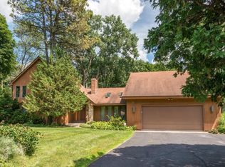 7361 Walnut Ct, Eden Prairie, MN 55346