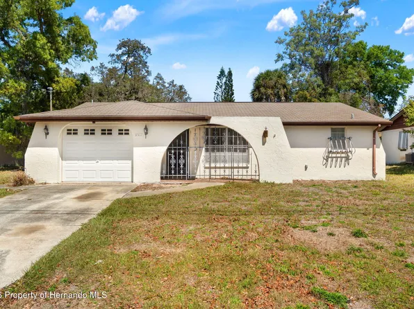 8511 Long Boat Ln, Hudson, FL 34667