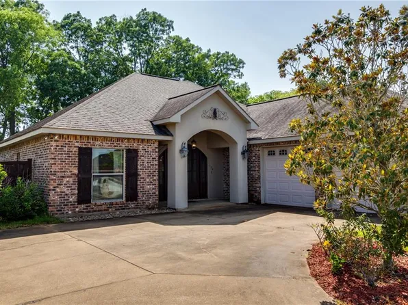 136 Grand Lakes Blvd, Alexandria, LA 71303