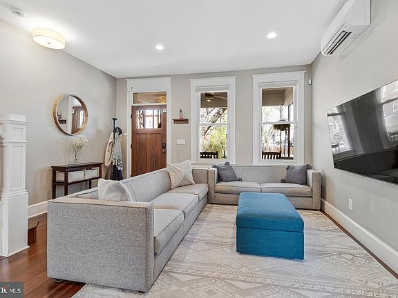 4th image of 503 I St NE