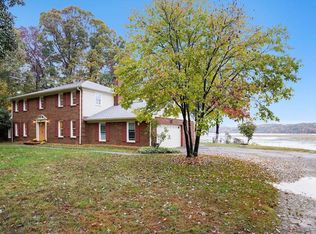 3142 Lookout Point Ct, Triangle, VA 22172