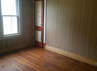 48 Acorn St, Springfield, MA 01109